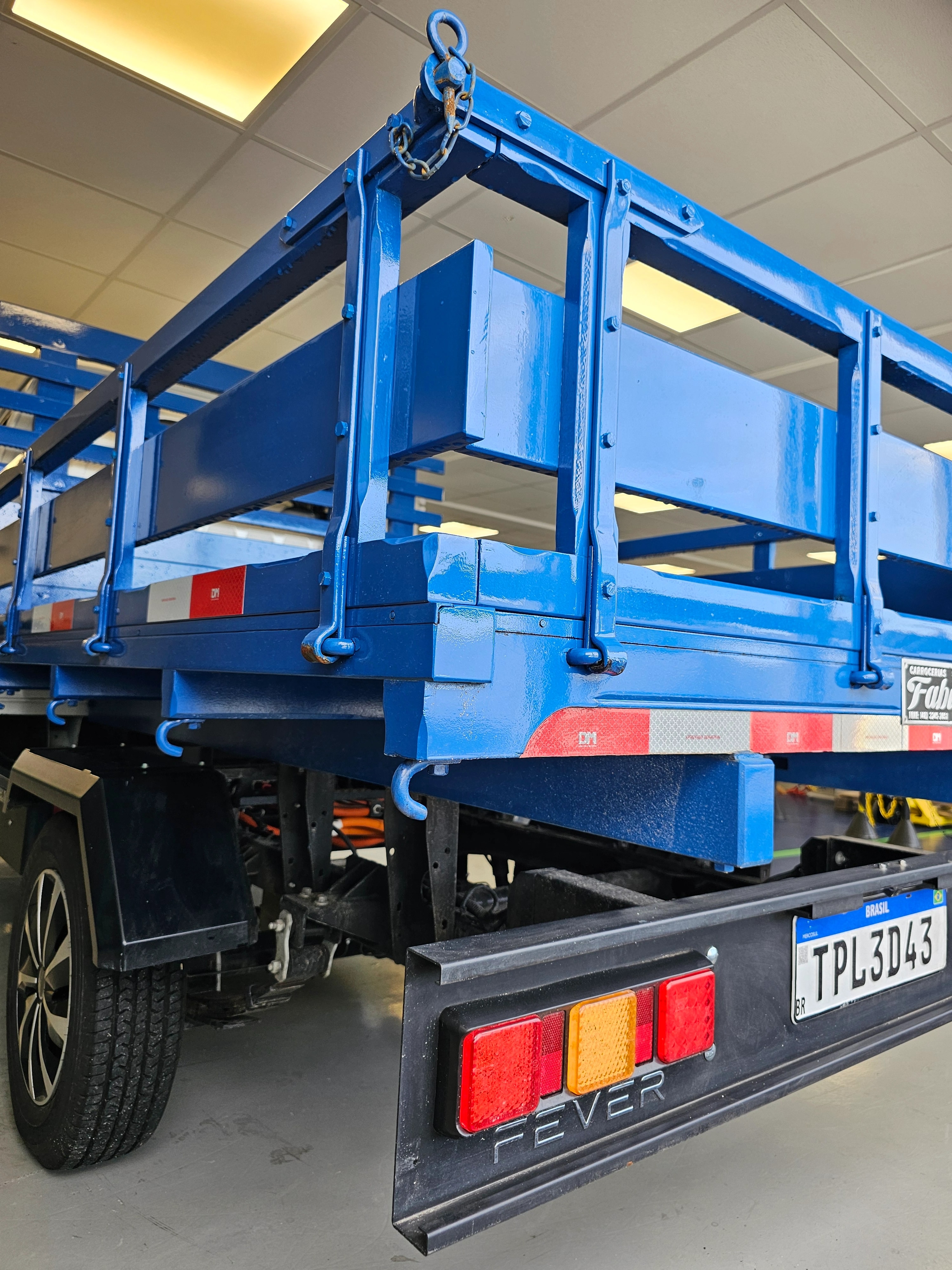 Carroceria em madeira FEVER